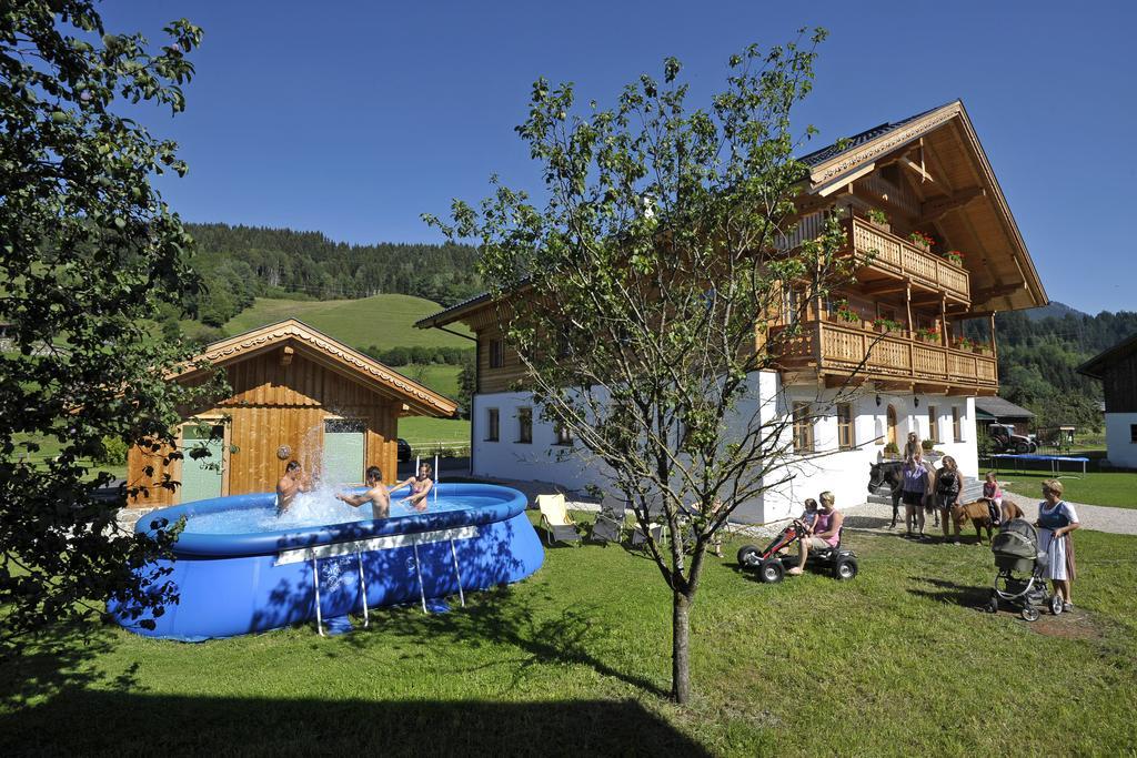 Hinkerhof Guest House Schladming Exterior photo